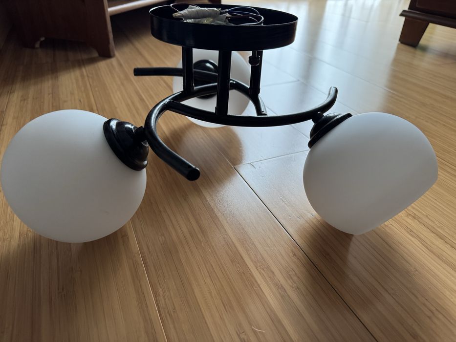 Vand lustră cu 3 brate