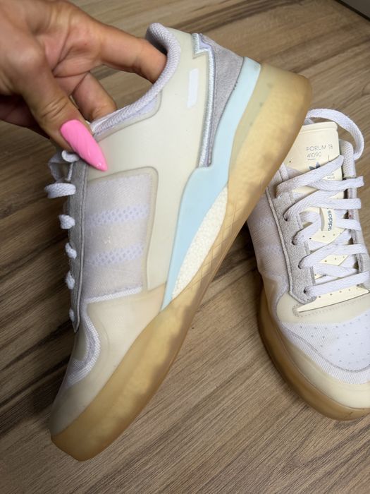 Оригинални мъжки кецове adidas Forum Tech Boost White! 42 н