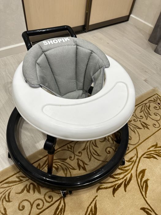 Продам ходунки для малышей