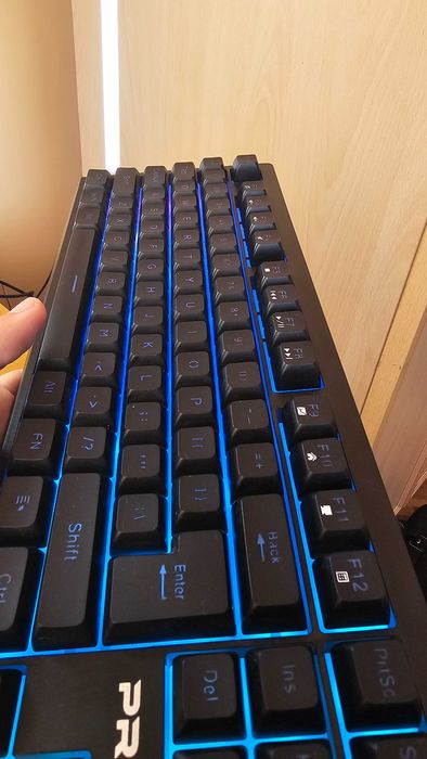 Клавиатура PREYON Long Claw Alpha PLCA104B, USB, RGB, черна