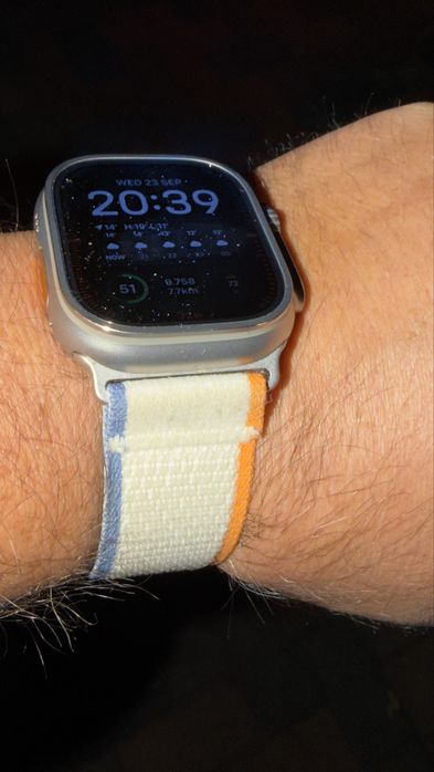 Apple Watch Ultra 3 GPS + Cellular 49mm Titanium M/L Garantie
