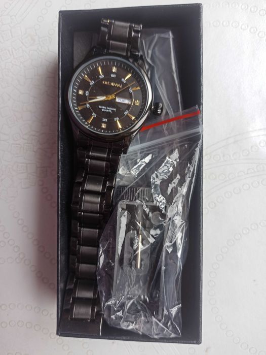 Часовник луксозен