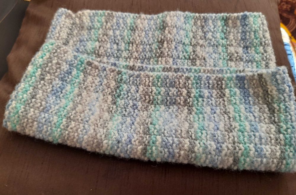 Ръчно плетен кръгъл шал