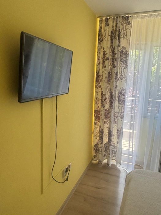 Inchiriez apartament 2 camere, Tomis plus, mobilat si dotat complet, parcare proprietate personala.