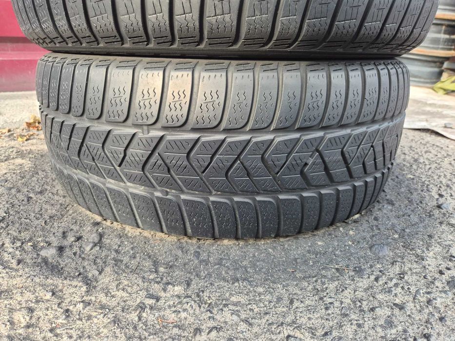4 Anvelope de IARNA - 225/45/18 95H - PIRELLI Sottozero Winter - Stare F BUNA - DOT 2020 !