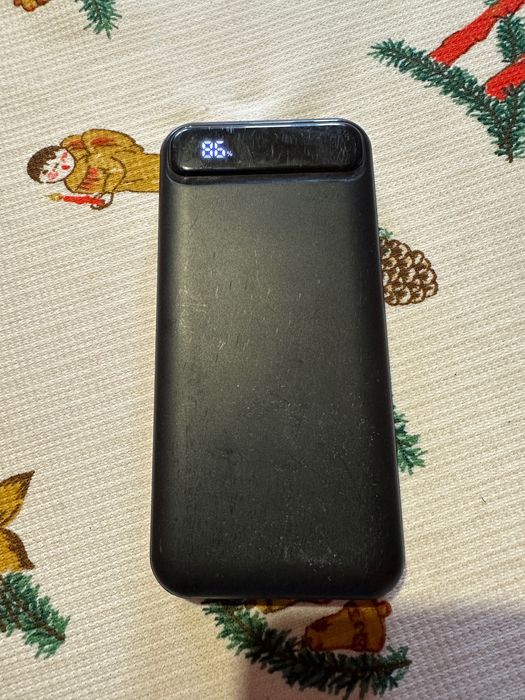 Vând Baterie externă 10.000 mah.