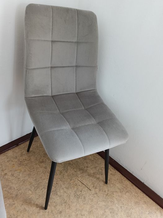 Продам новые стулья, в наличии 2.