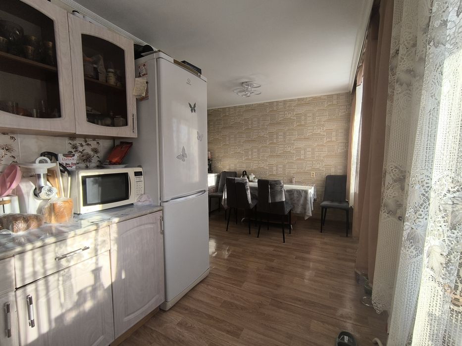 Продадим 3 х комнатную квартиру