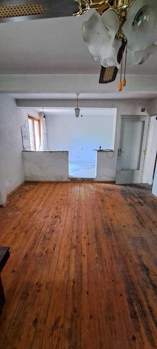 Продава се Къща в с. Расник, Област Перник - 240 кв.м за 400 €/кв.м - Снимка #8