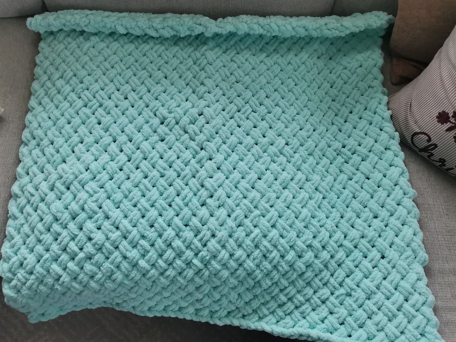 Ръчно плетено бебешко одеяло VelAde