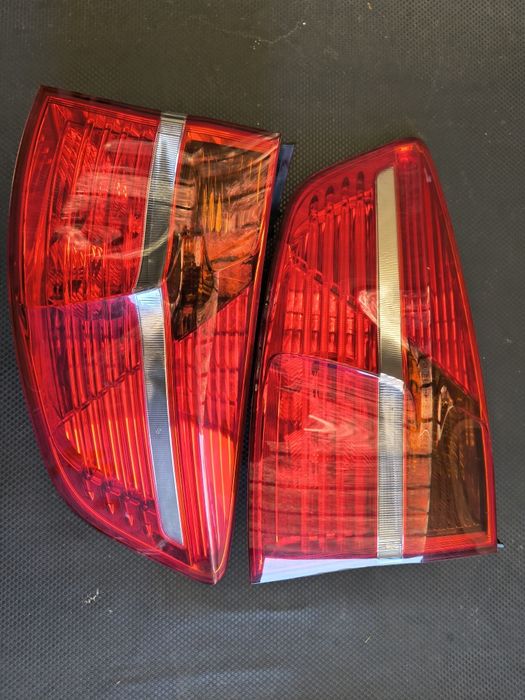 Stop stânga/dreapta spate BMW X6 E71 an 2011