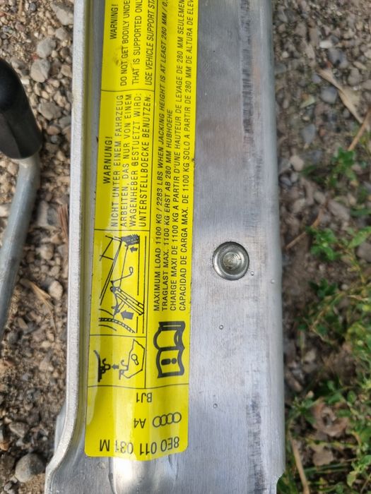 Крик с ключ за Audi a4