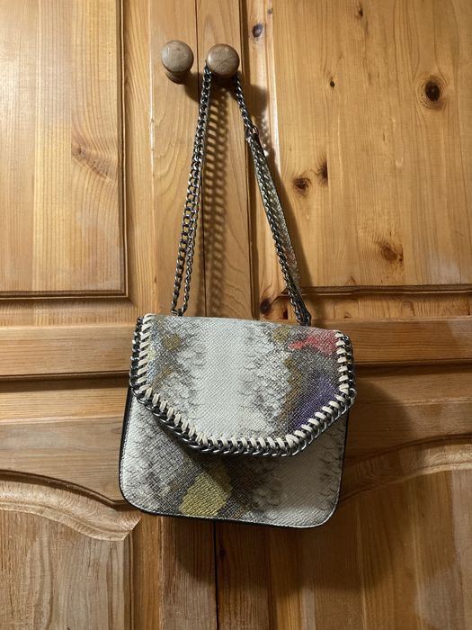 Дамска чанта през рамо