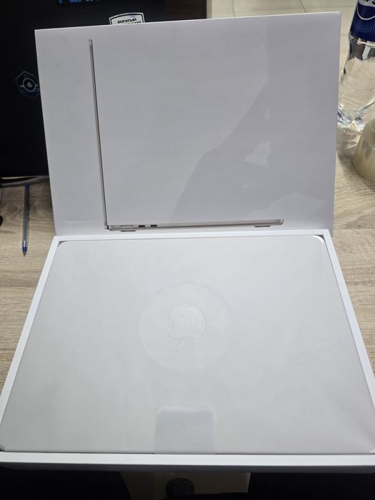 Продам MacBook air