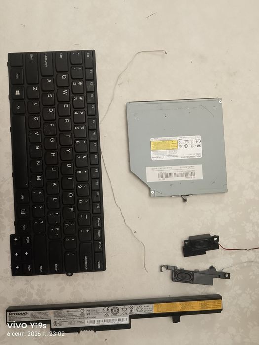 Lenovo E40-80 laptop