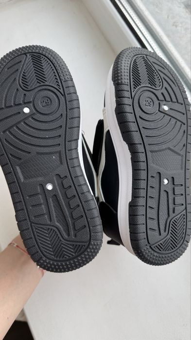 Продам новые кеды детские