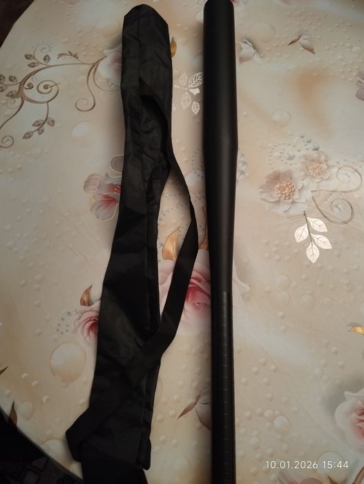 Продаётся бейсбольная бита.