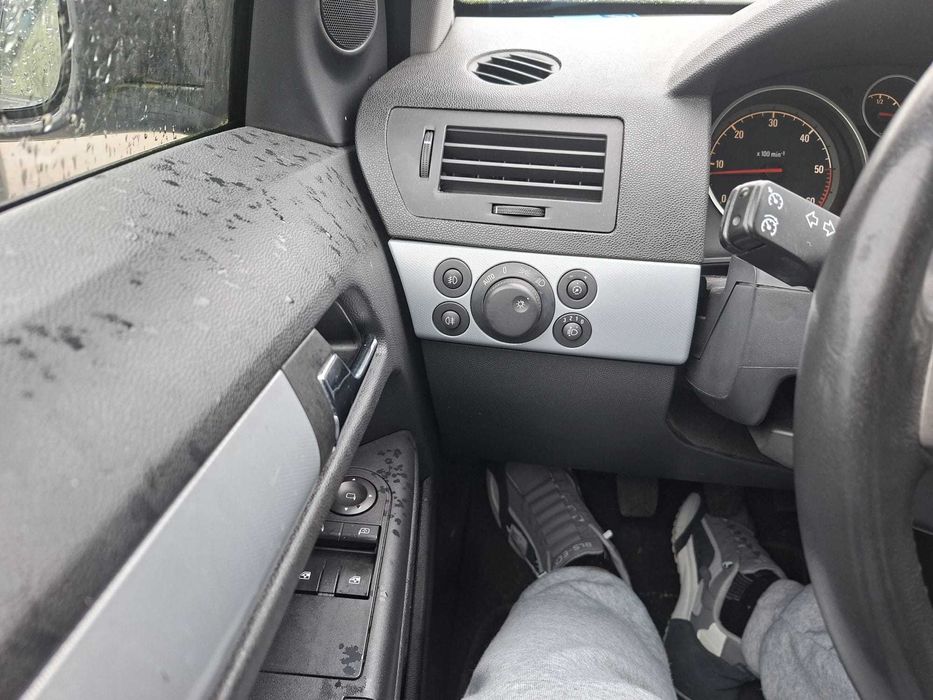 Opel astra H KM REALI