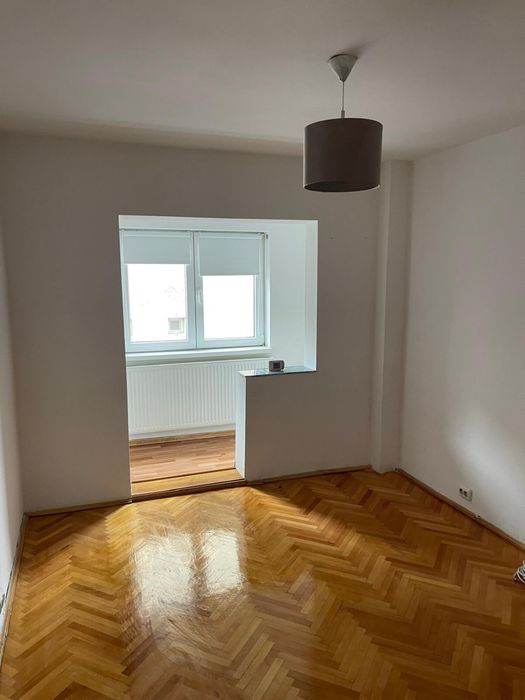 Vand apartament 3 camere  101 m2 zona lebada (vizavi de kaufland)