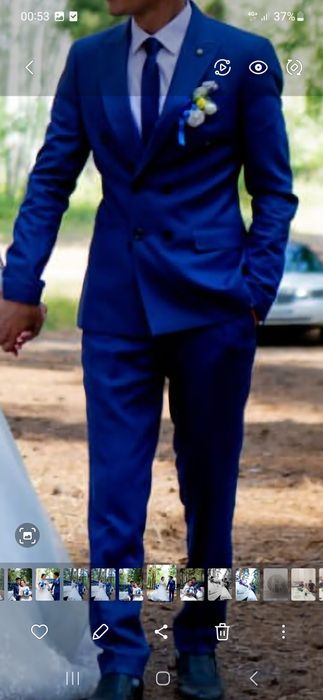 Продам костюм размером 44