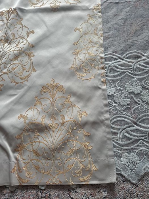 Срочно продам комплект шторы.