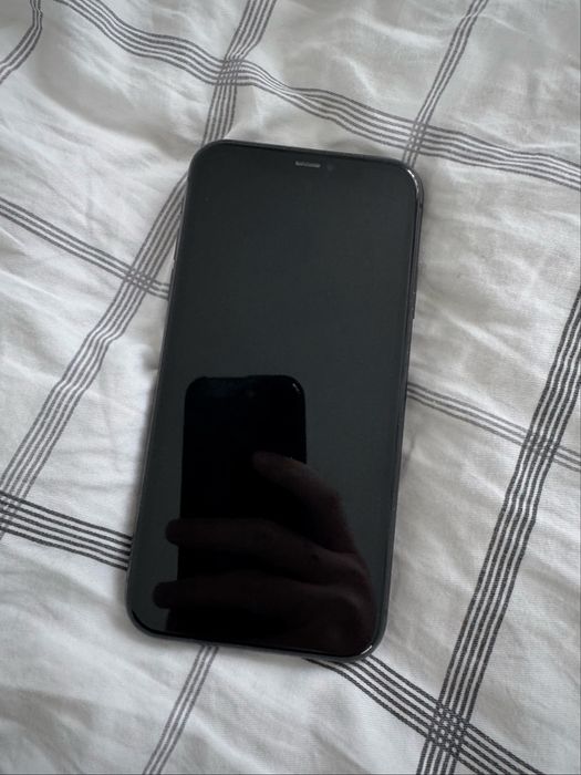 iPhone 11, Черный, 64Gb