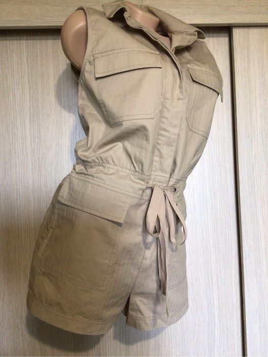 Комбинезон для стройной девушки