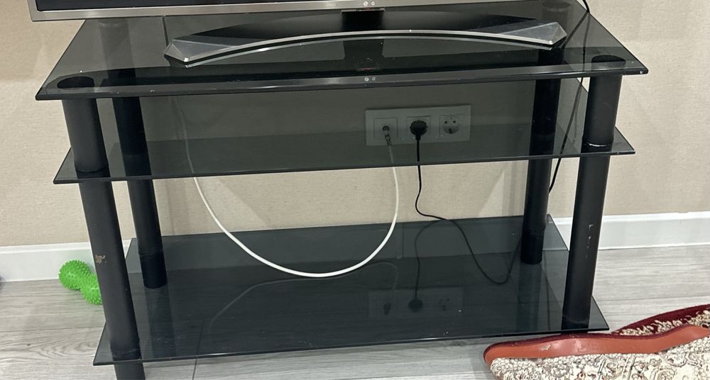 Продам тумбу в хорошем состоянии