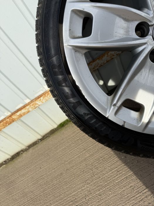 Jante aliaj AUDI A3 r17 cu anvelope iarna!!!