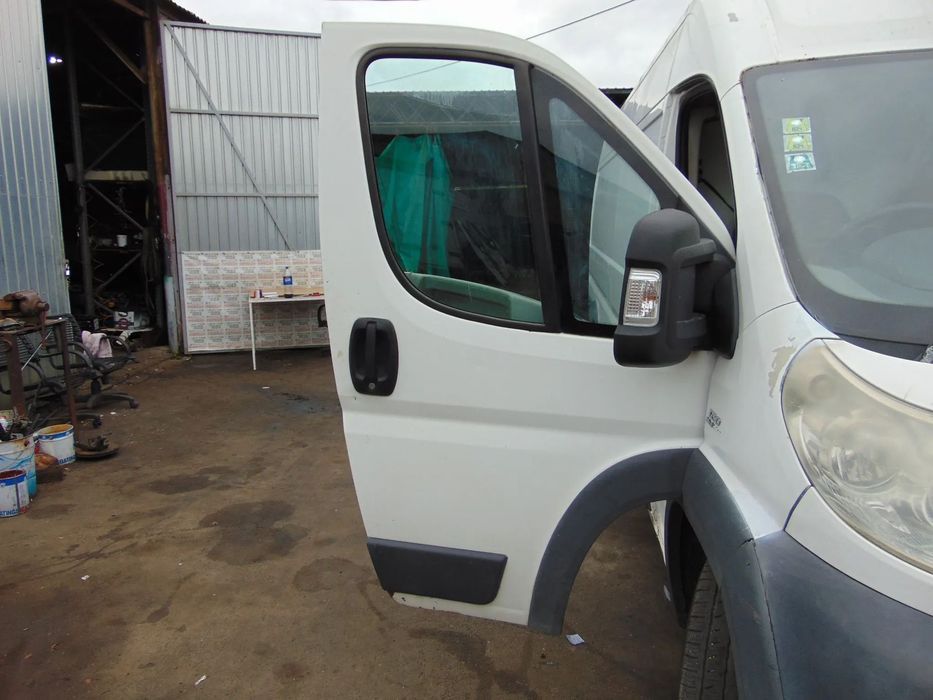 Usa Citroen Jumper 2006-2025 usa Peugeot Boxer Fiat Ducato camioneta bus model cu bandou
