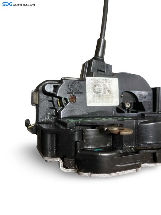 Broasca Incuietoare pentru Usa Portiera Stanga Fata Opel Astra J 2009 - 2015 Cod 13503801 [B4862]