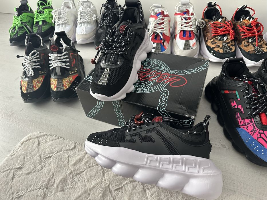 Adidasi versace chain reaction 2026
