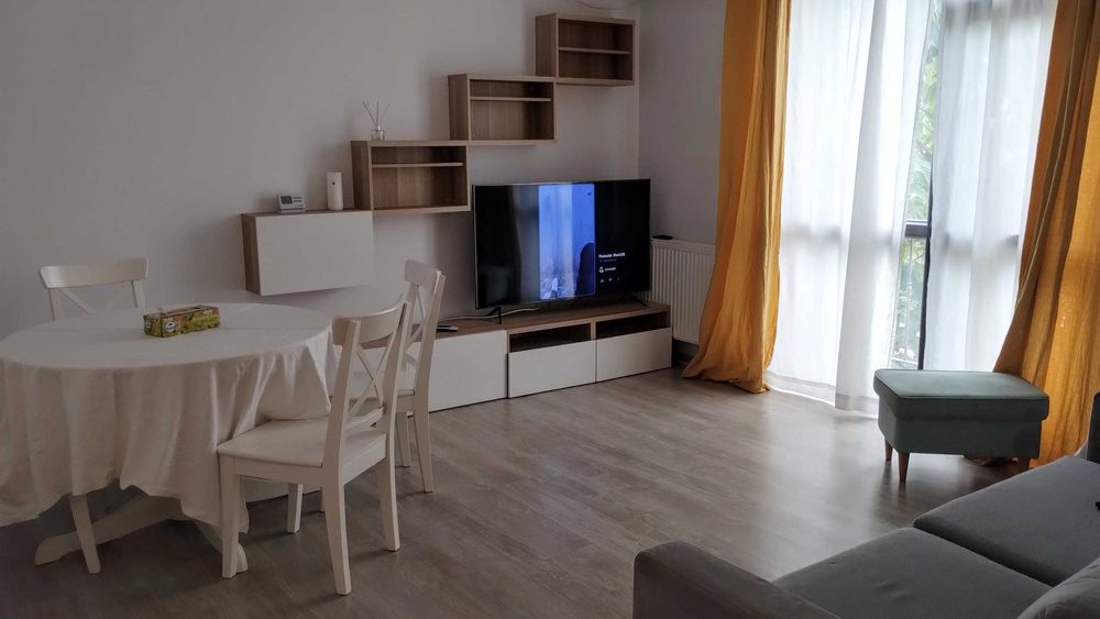 Ofer spre inchiriere apartament de 3 camere in Dobroiesti