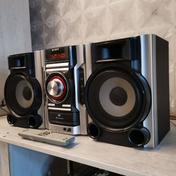 Музыкальный центр  SONY