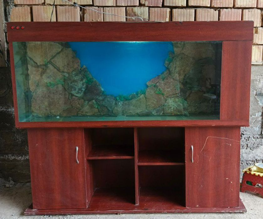 400 litrli Akvarium sotiladi
