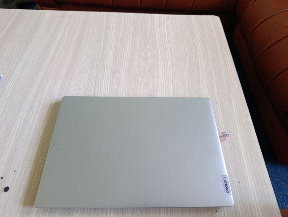 Lenovo IdeaPad 3 15IGL05 | RAM 8GB / SSD 256GB | Windows 11 ideal hola