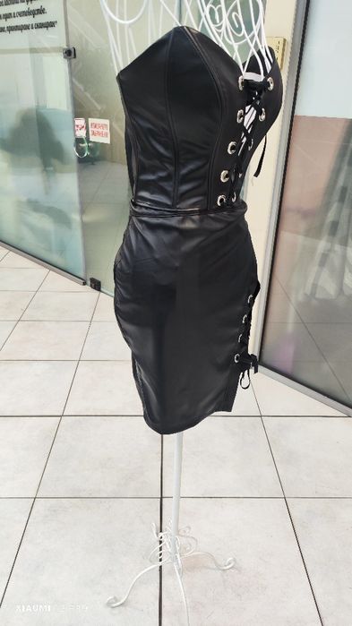 Пола и бюстие еко кожа