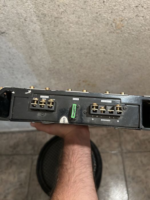 Субуфер JBL CS1214T 1000W+ усилвател