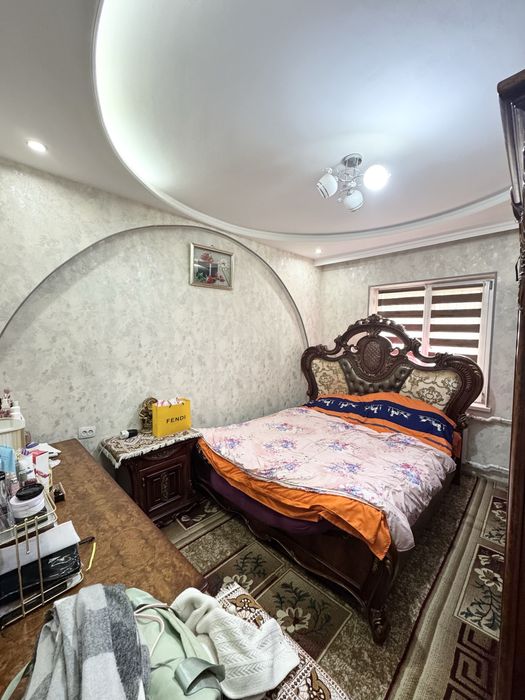 Продается 4 комнатная квартира.Мирзо Улугбекский район. Массив ТТЗ-4