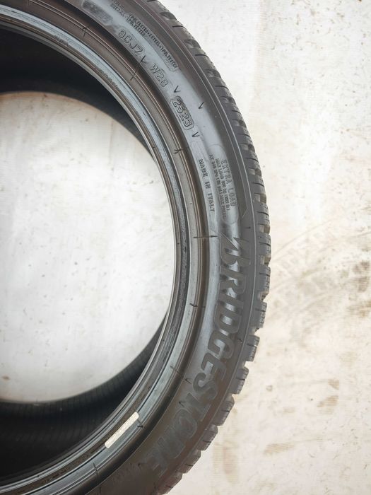Anvelope 225/45/18 an 2023 iarna M+S BRIDGESTONE Blizzak LM005