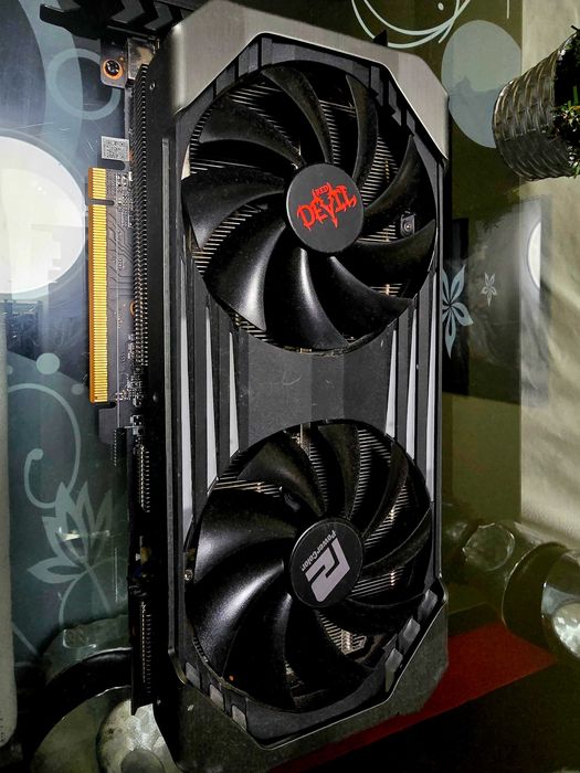 AMD Radeon RX 6650 XT