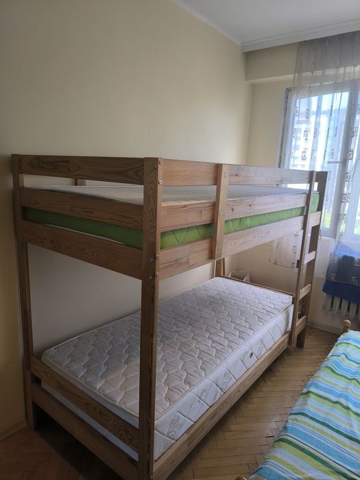 Двуетажно дървено легло  90/200