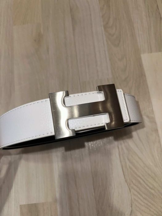 Чисто Нов Hermes Колан