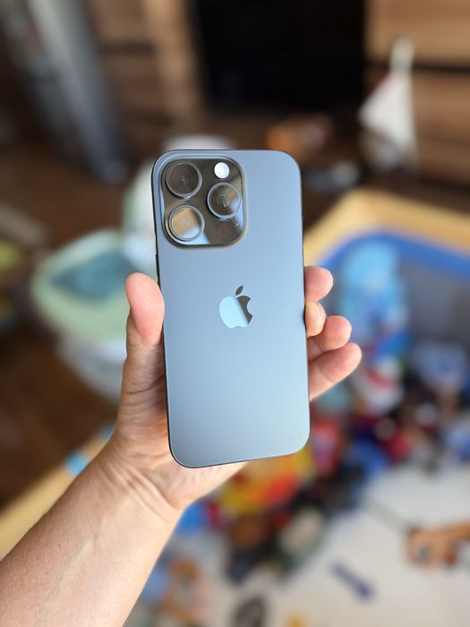 iPhone 16 Pro Black Titanium