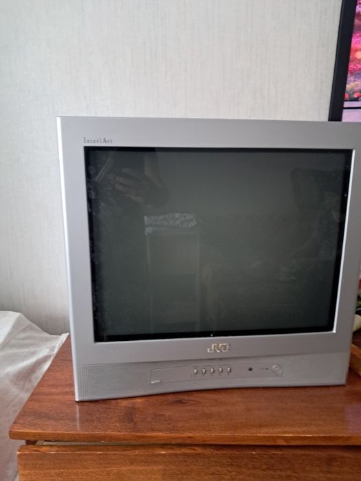 Продам телевизор  в отличном состоянии