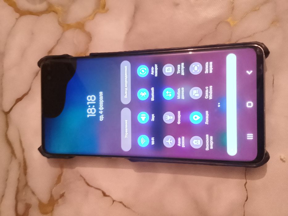Продам Samsung s10plus + 8/128gb indriver!