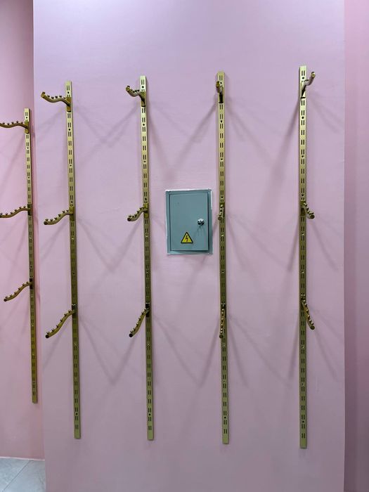 Вешалки для одежд лофтовые