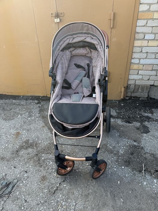 Продам детскую коляску