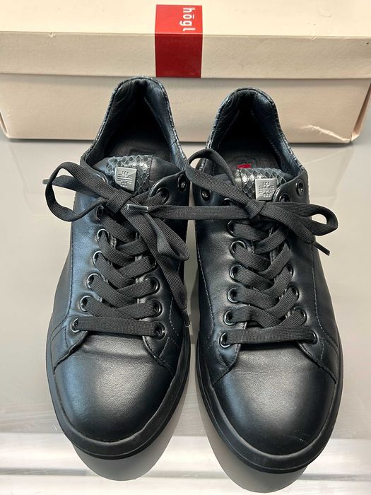 Страхотни сникърси HÖGL, номер 39