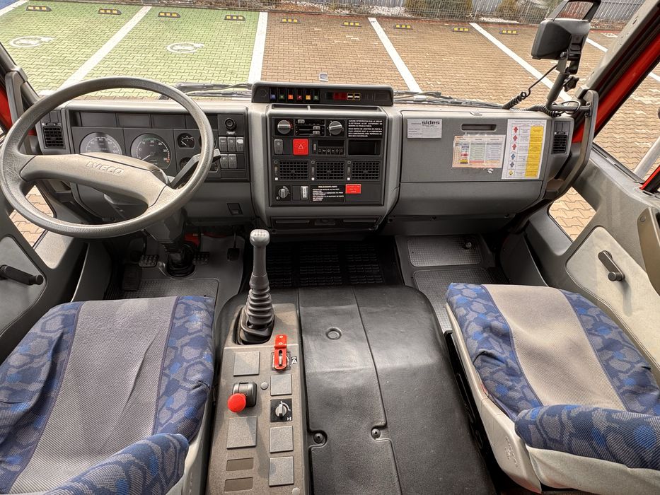 Mașina de Pompieri IVECO, 3000 L, echipata și înmatriculată